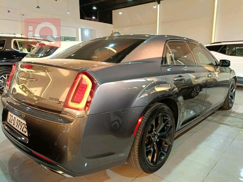 Chrysler 300